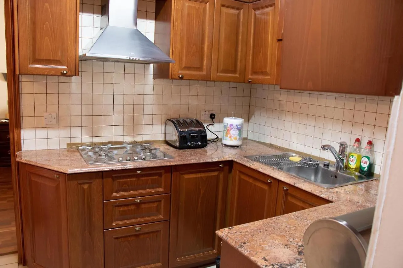 לרנקה Luxury Apartment, Near Pinikoudes Beach 0*,